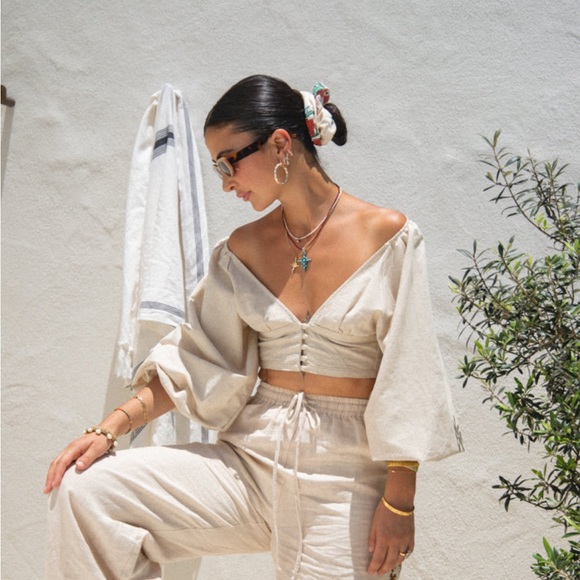 VRG GIRL beautiful top✨✨ - Picture 3 of 3